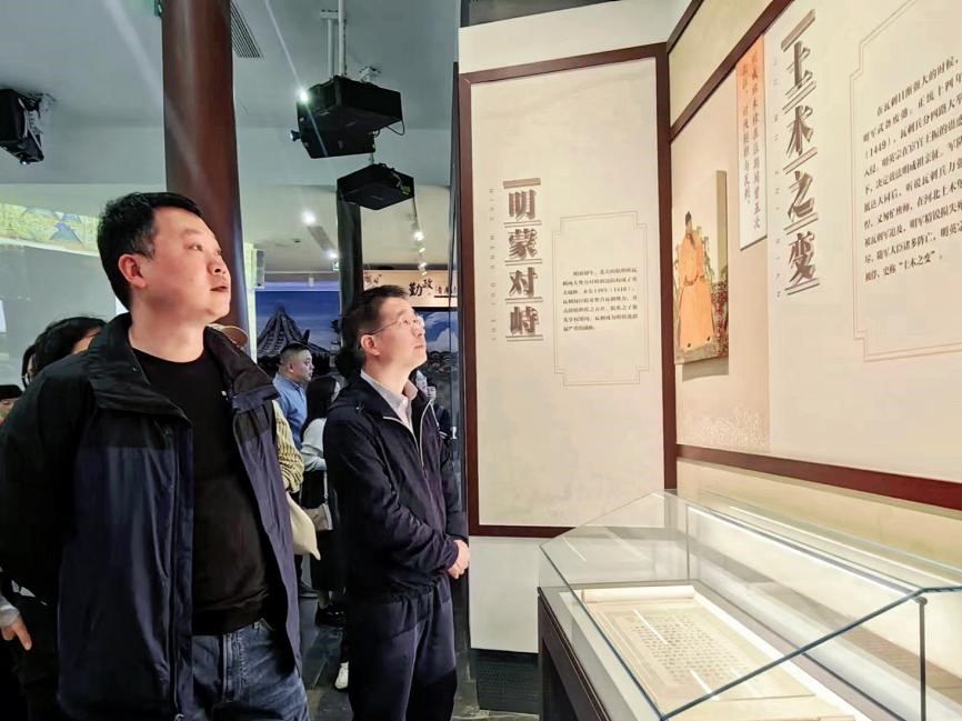 图片2.jpg 图片2.jpg